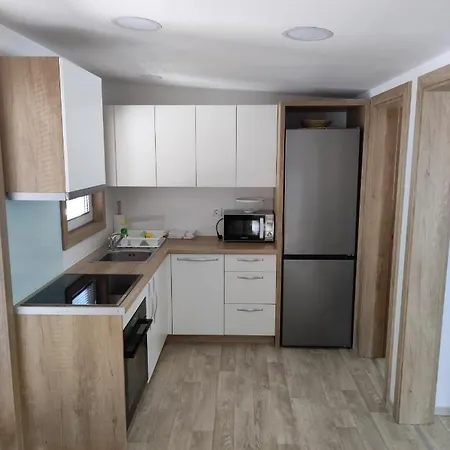Apartment Mobile Homes King, Camp Dida